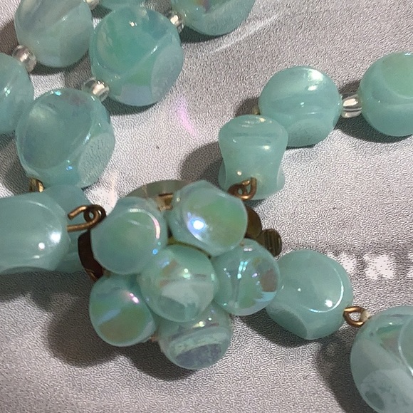VINTAGE 1950s WEST GERMAN 2 STRAND  AQUA IRIDESCENT BEADED NECKLACE EARRINGS - Picture 6 of 8